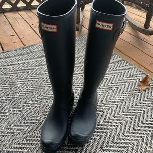 Hunter Tall Rain boots-matte black 9